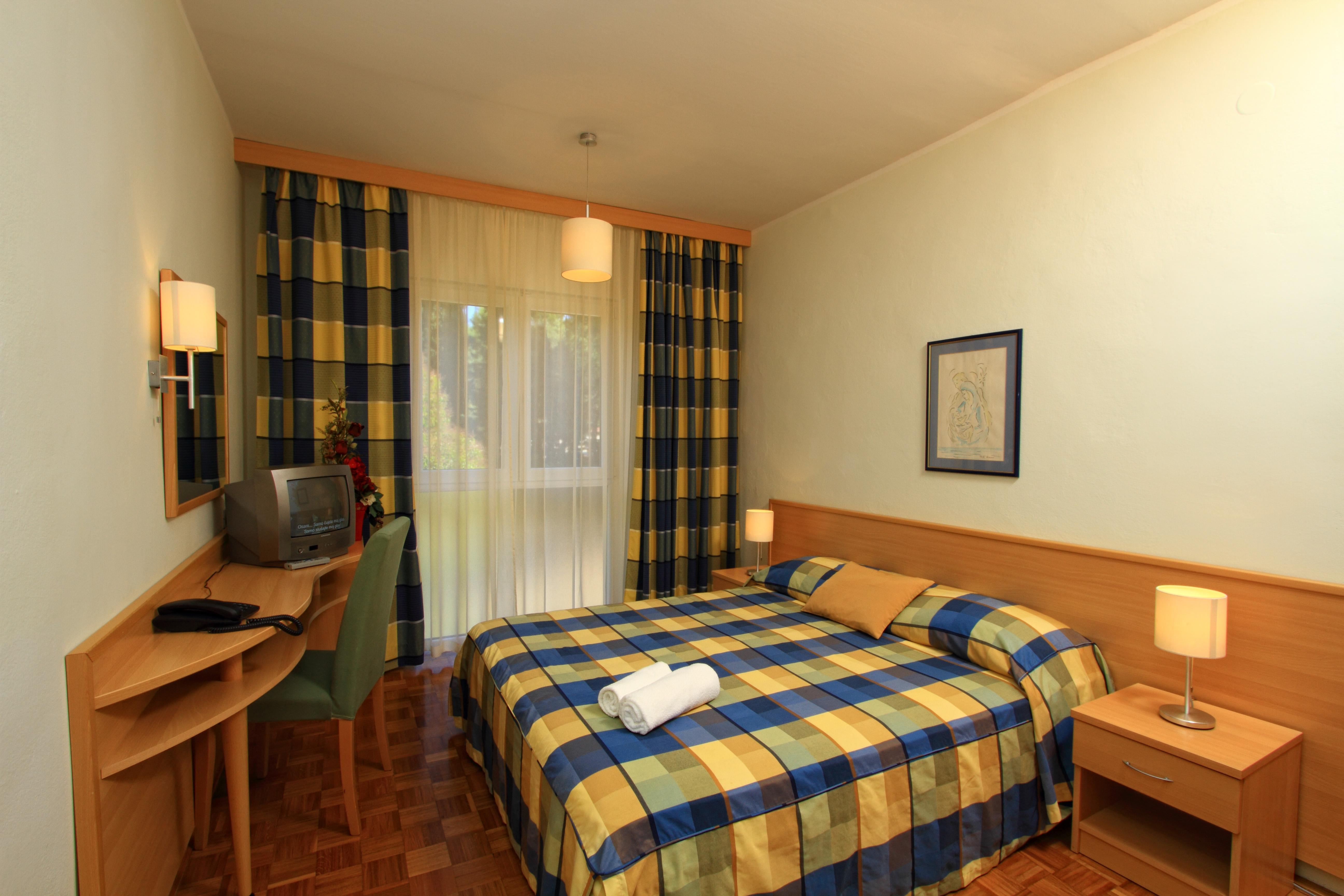 Aminess Vival Casa Velaris Hotel Supetar Buitenkant foto