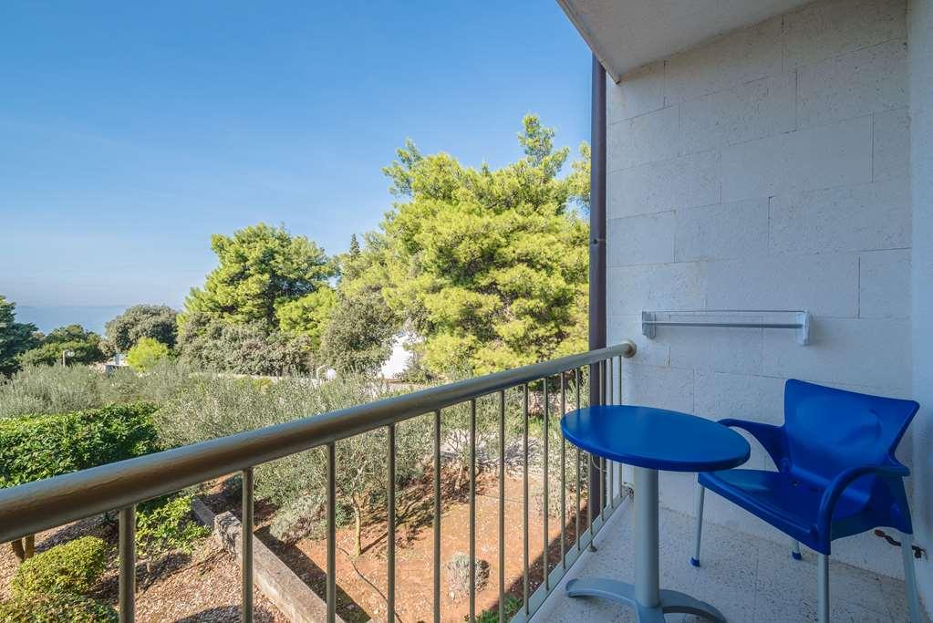 Aminess Vival Casa Velaris Hotel Supetar Kamer foto