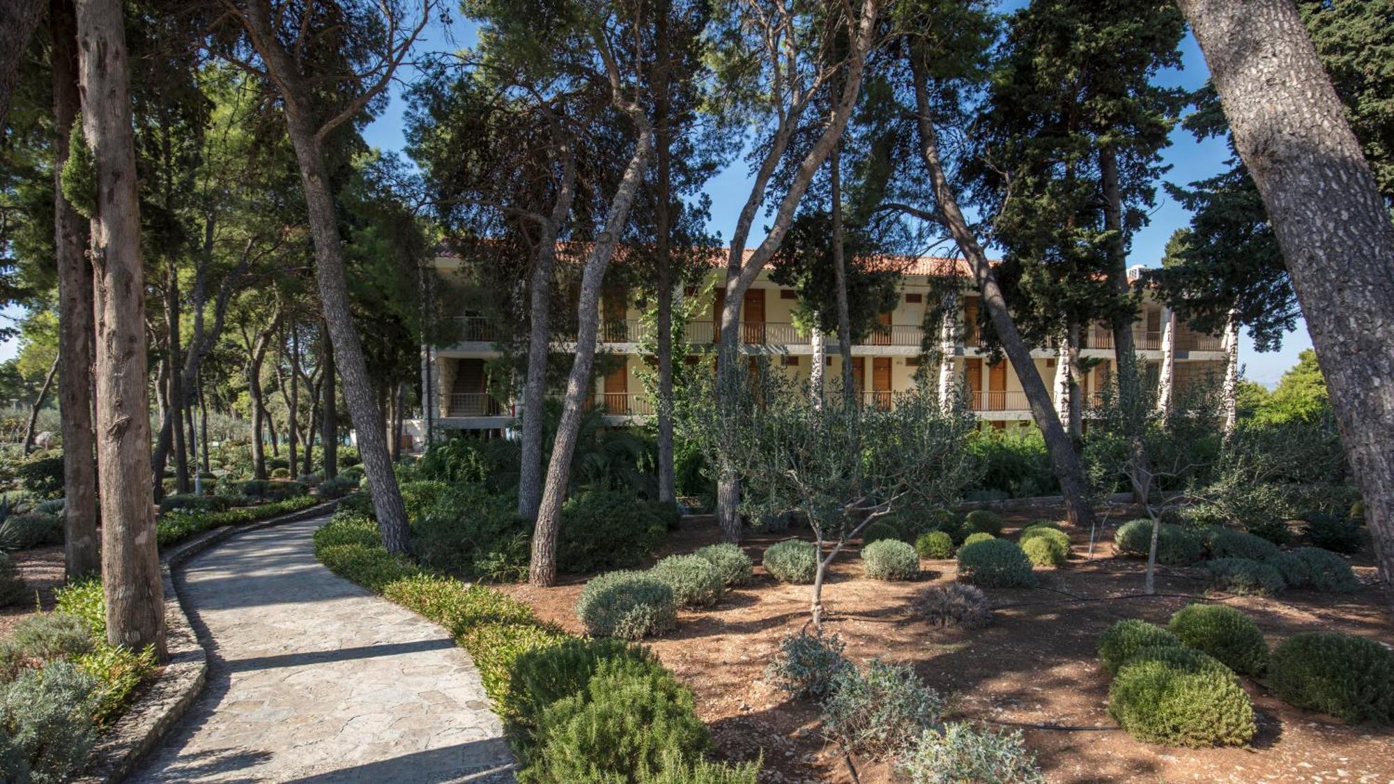 Aminess Vival Casa Velaris Hotel Supetar Buitenkant foto